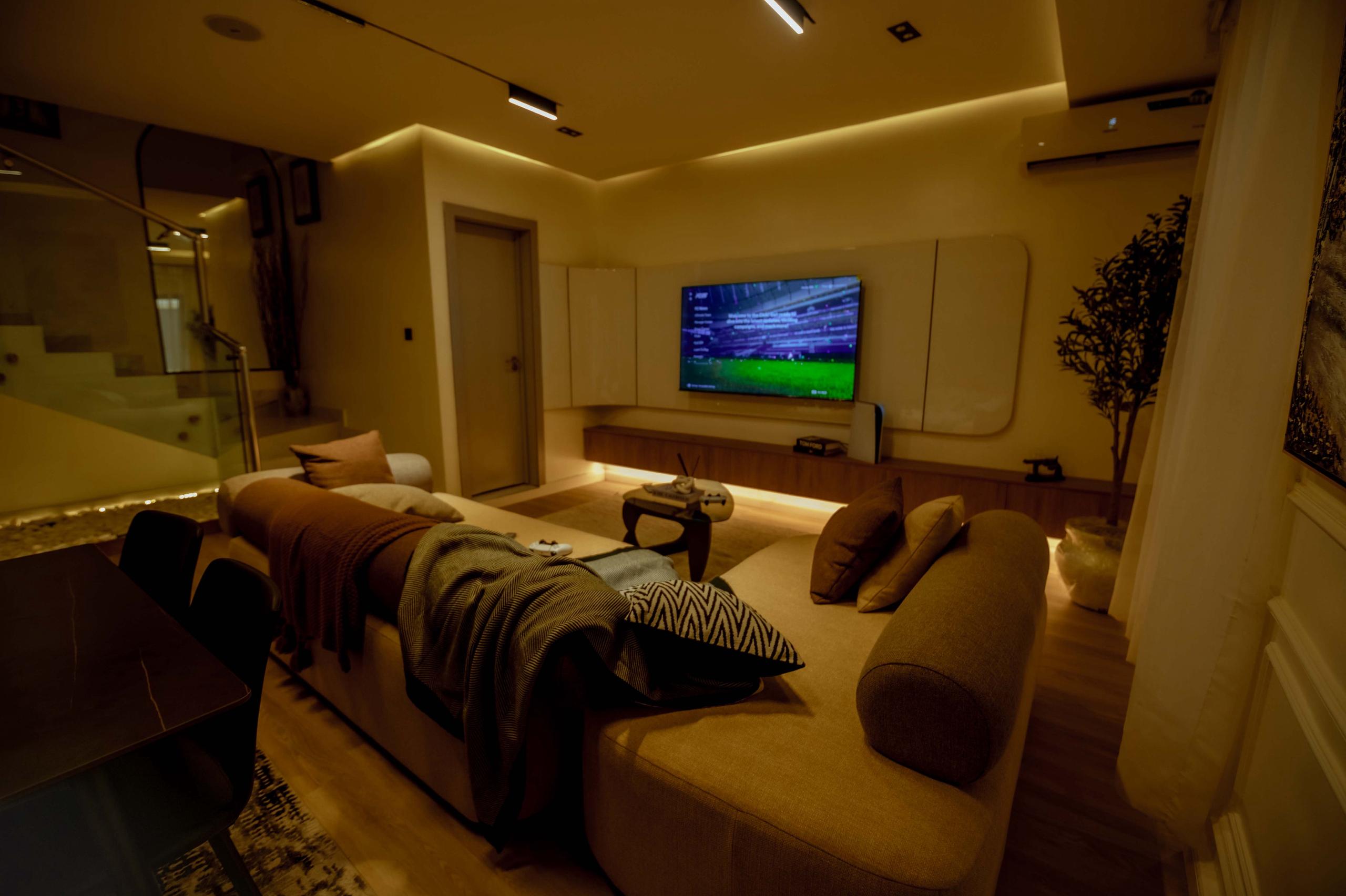 Newly lauched New Two bedroom automated alexa smart maisonette