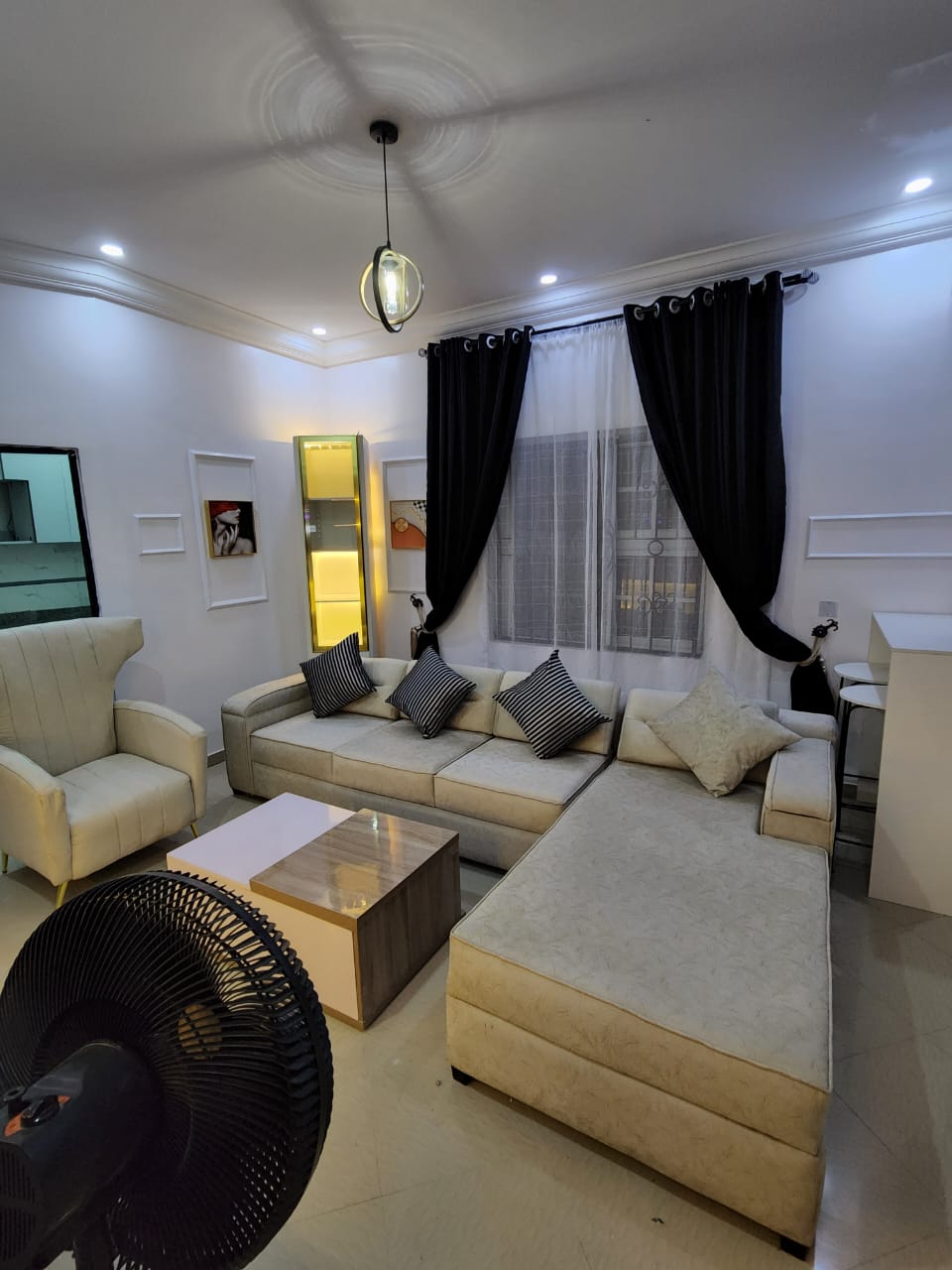 A SMART AND LUXURIOUS TWO BEDROOM IN AIRPORT ROAD, ABUJA.