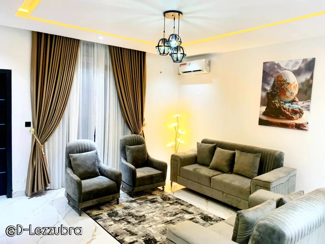A STUNNING AND LUXURIOUS ONE BEDROOM APARTMENT IN KATAMPE EXTENSION