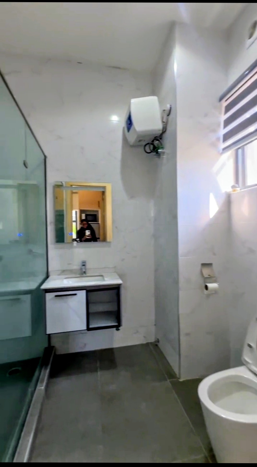 BEAUTIFUL AND LUXURY STUDIO APARTMENT IN LEKKI PHASE 1