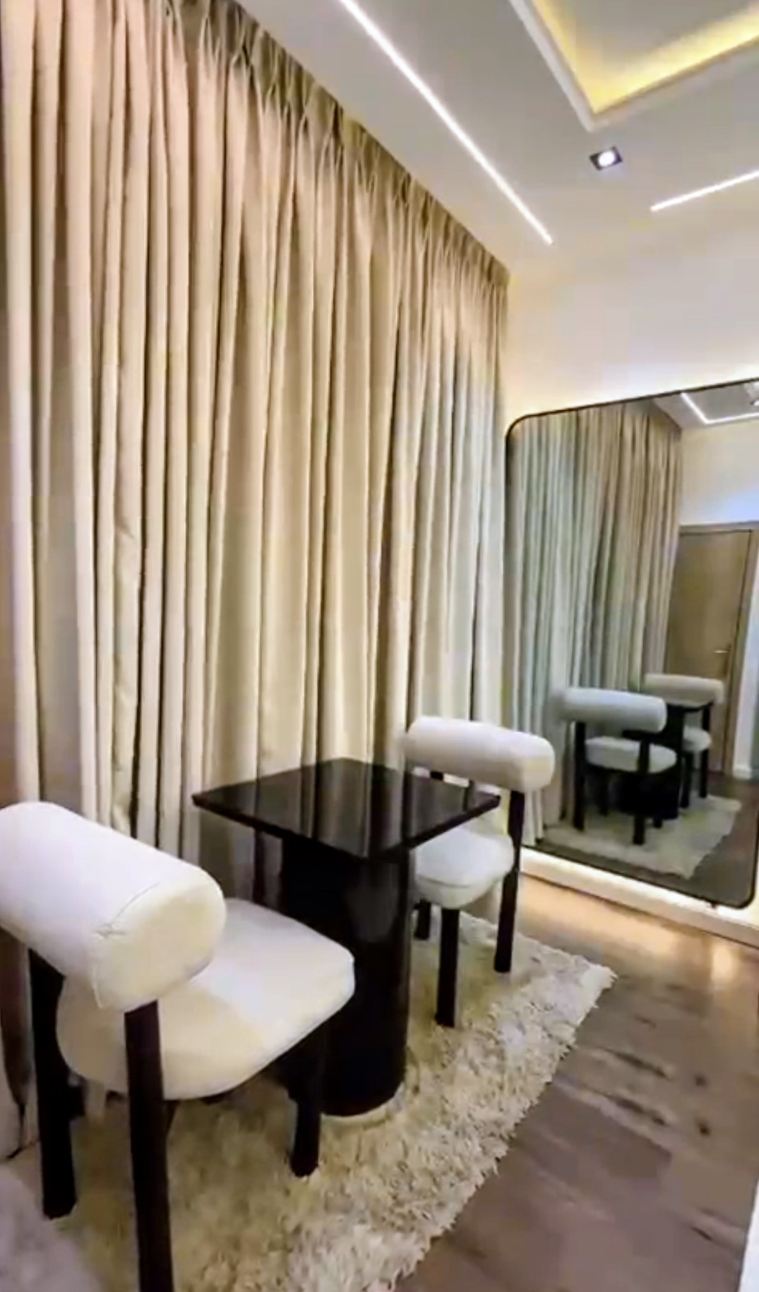 A STUNNING  ONE BEDROOM APARTMENT IN DURUMI, ABUJA.