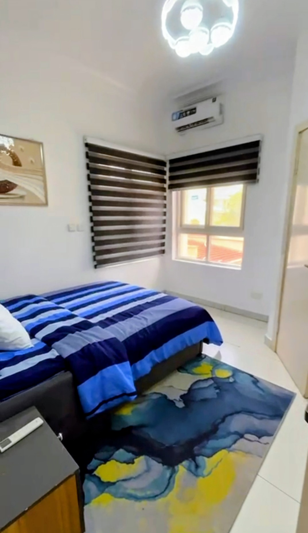 BEAUTIFUL AND LUXURIOUS ONE  BEDROOM APARTMENT IN ADMIRALTY WAY, LEKKI PHASE 1.