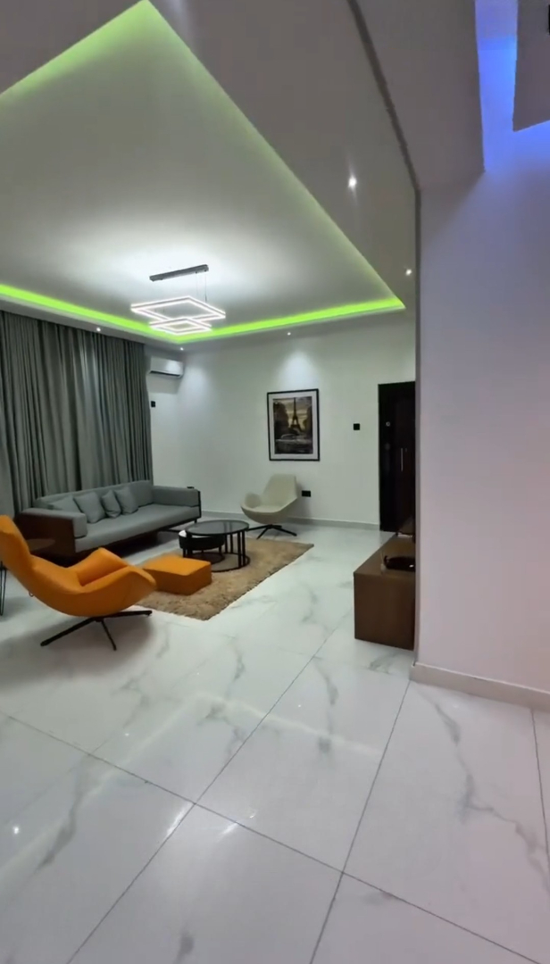 AUTIFULLY FURNISHED TWO BEDROOM APARTMENT IN JAHI, ABUJA.