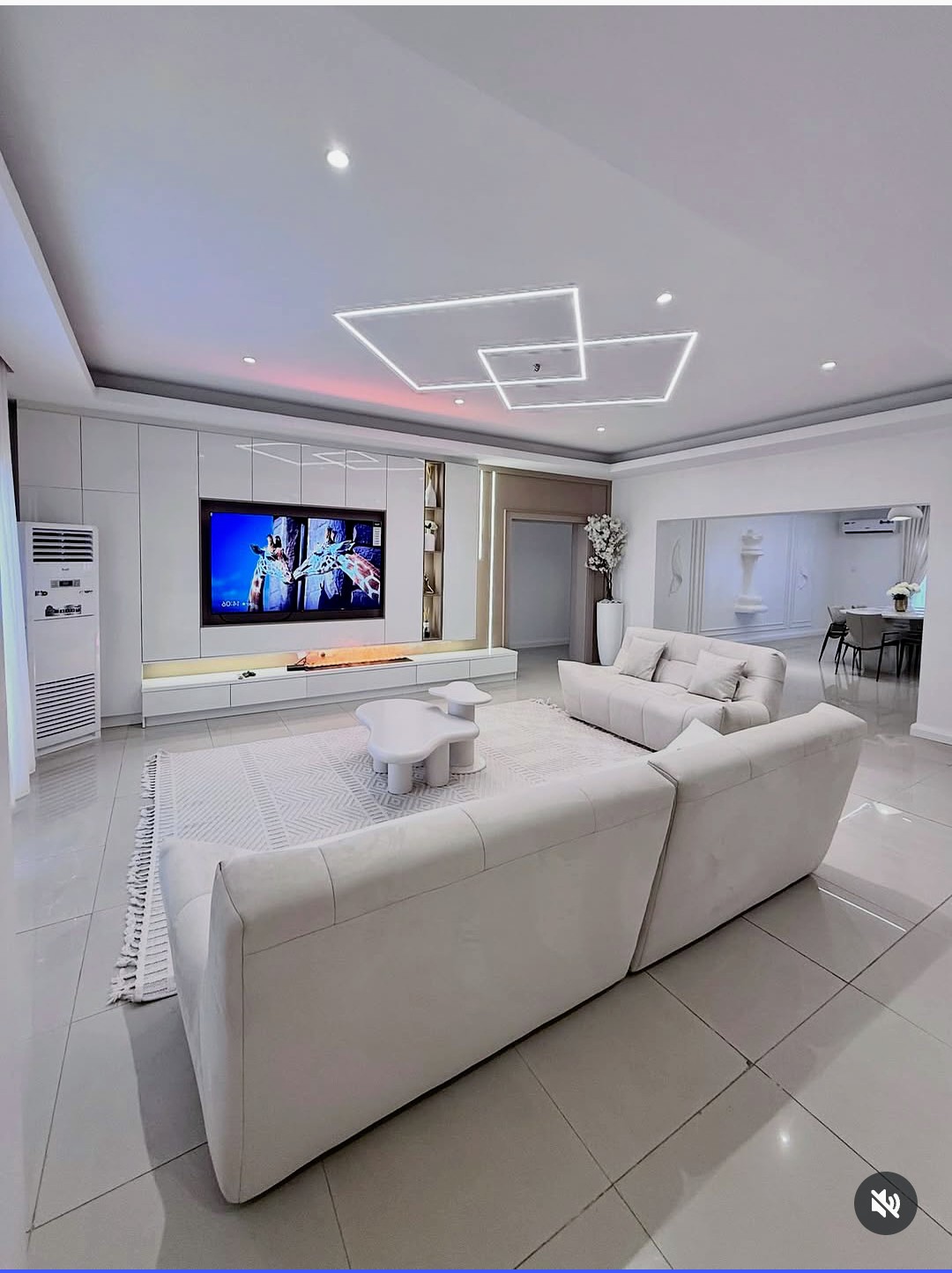 EXTREMELY RAVISHING VERY SPACIOUS TWO BEDROOM APARTMENT IN MABUCHI, ABUJA.