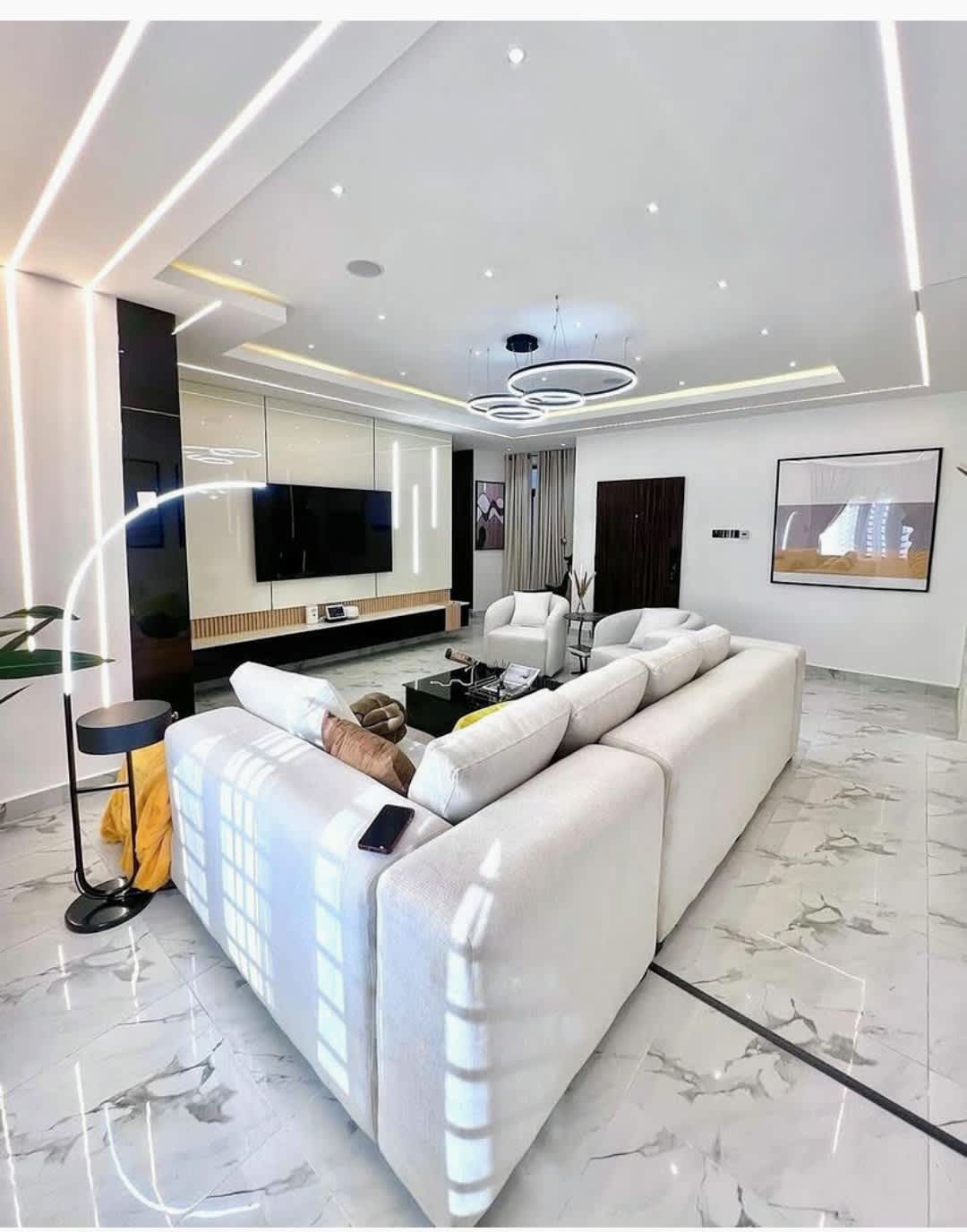 EXQUISITE LUXURY TWO BEDROOM APARTMENT IN JAHI, ABUJA.