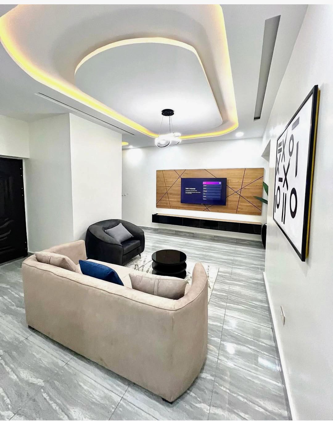 EXQUISITELY FURNISHED TWO BEDROOM APARTMENT IN JAHI, ABUJA.