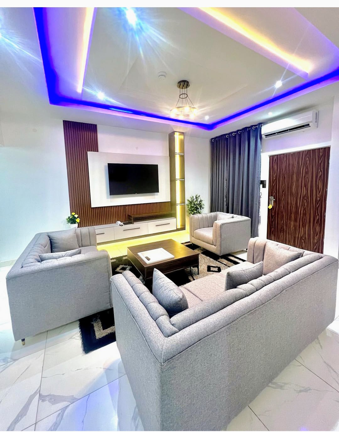 A BEAUTIFUL TWO BEDROOM APARTMENT IN KATAMPE EXTENSION, ABUJA.
